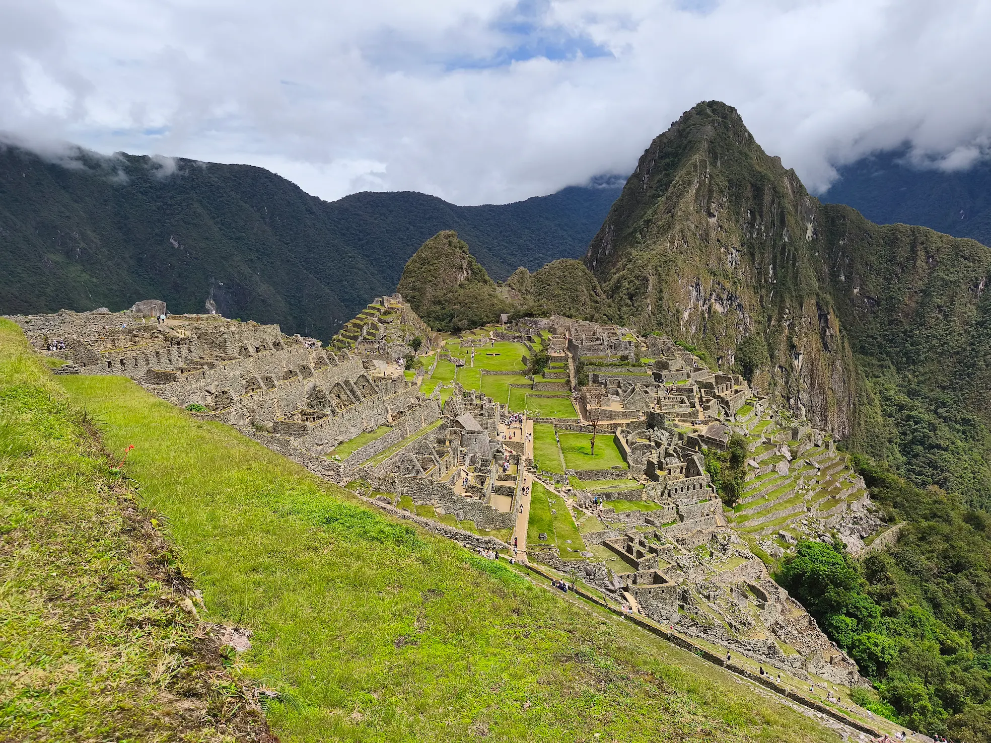 Full Day Machu Picchu ( Traslados, Trenes, Guia, bus, ticket a Machu  Picchu)